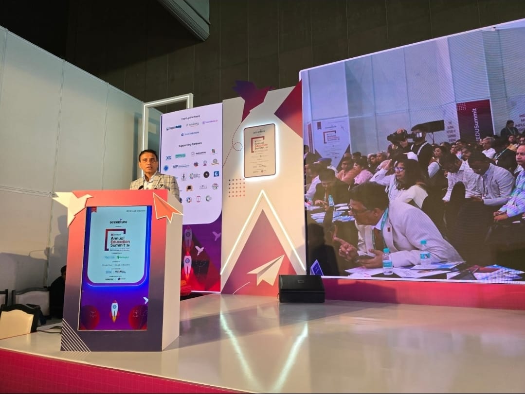 Mayank Saxena speaking at the Economic Times Annual Education Summit '26